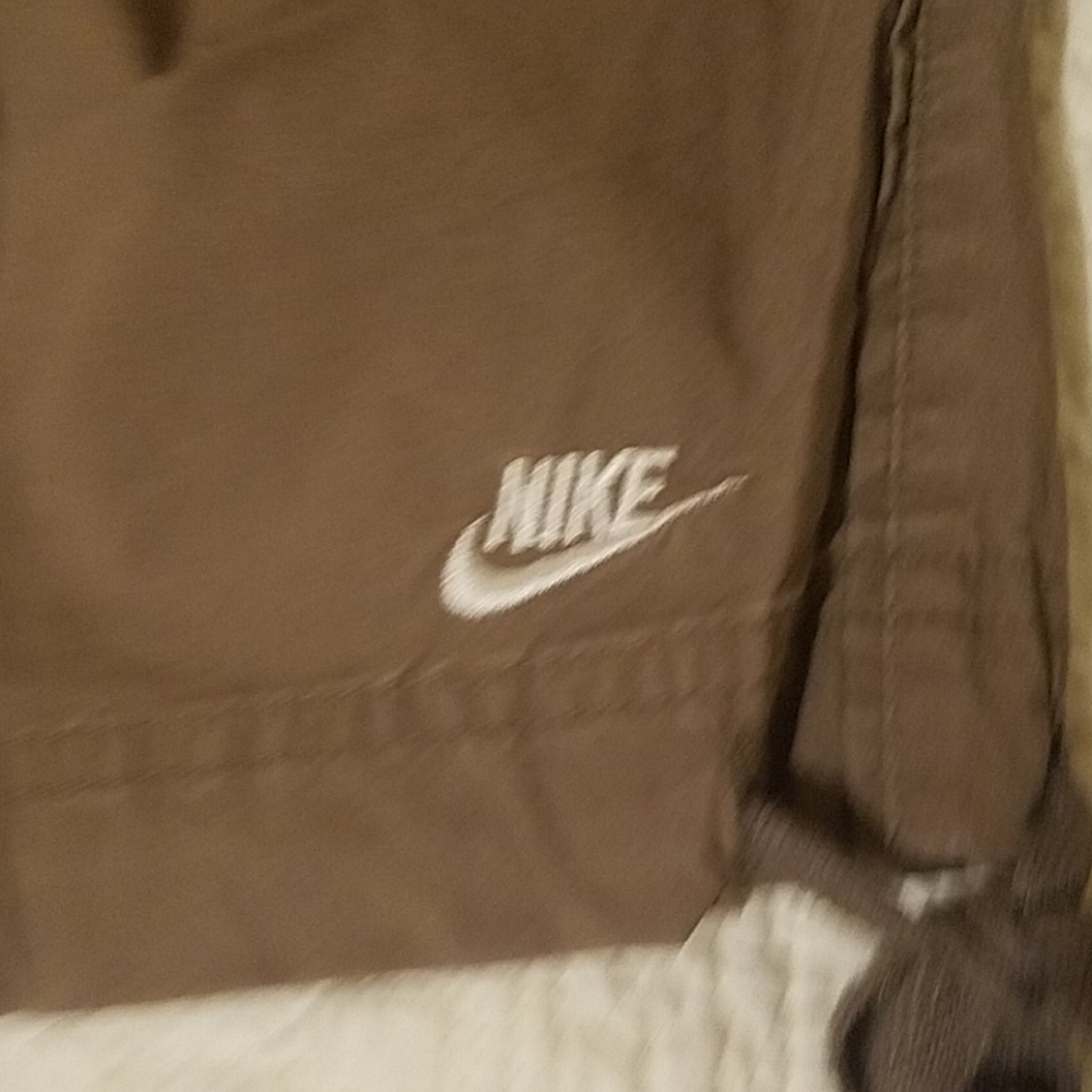 Nike Capri Cropped Pants - Picture 2 of 7